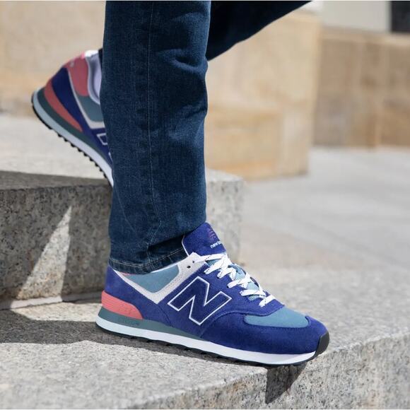 New Balance Men’s Athletic Active 574‎ Lightweight Lace Up Sneaker Size 11 Blue - Picture 3 of 8